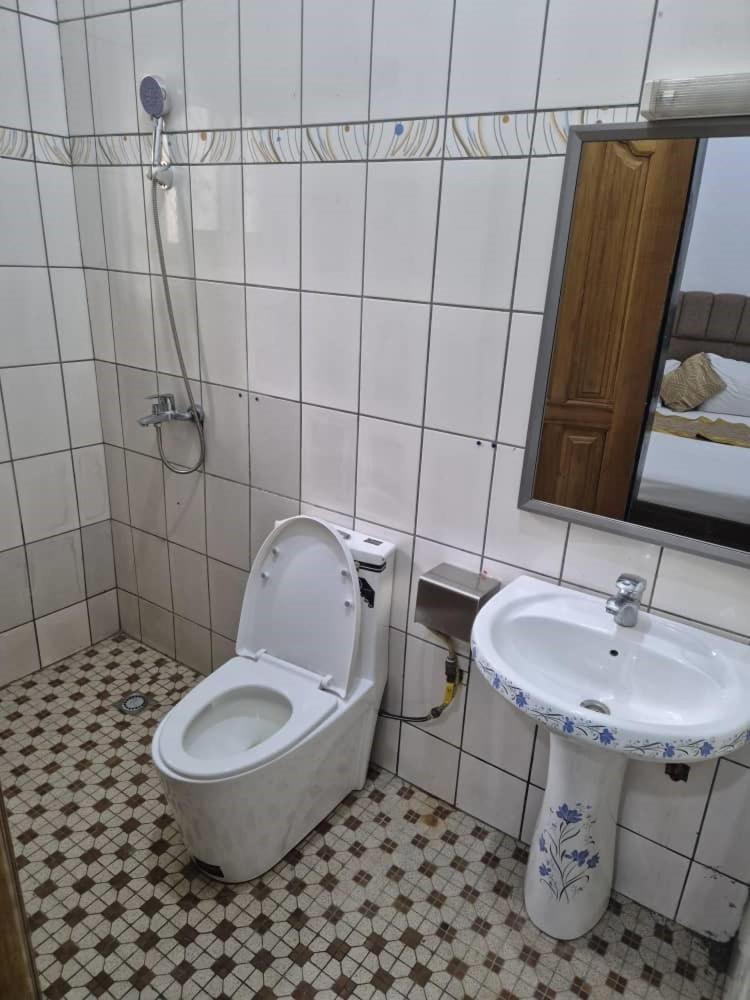 Swiss Cottage クリビ エクステリア 写真